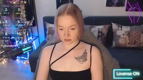 Snapshot of katerinaxvold chatting on 10.28.25 Lisa online show from 10.28.25