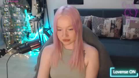 Snapshot of katerinaxvold chatting on 11.03.25 Lisa online show from 11.03.25