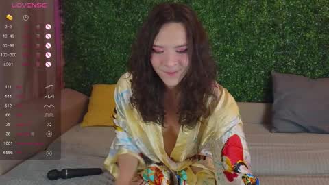 Snapshot of katerinnna chatting on 09.24.25 Katerina online show from 09.24.25