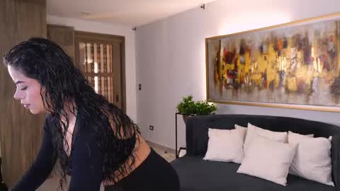 K A T E  online show from 02.03.26