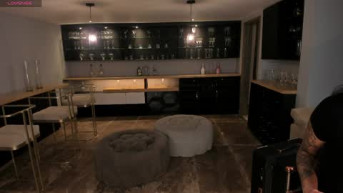 K A T E  online show from 04.15.26