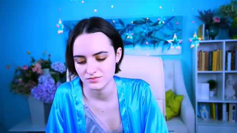 katewillows online show from 02.09.26