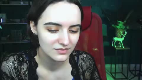 katewillows online show from 02.17.26