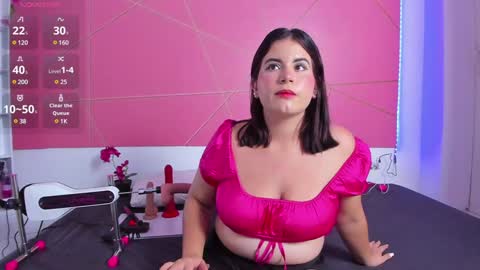 katey Curvy01 online show from 12.15.24