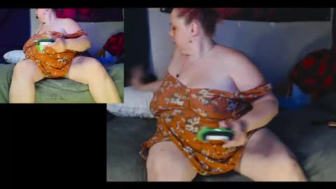 Snapshot of katgall327 chatting on 05.12.26 Kate online show from 05.12.26
