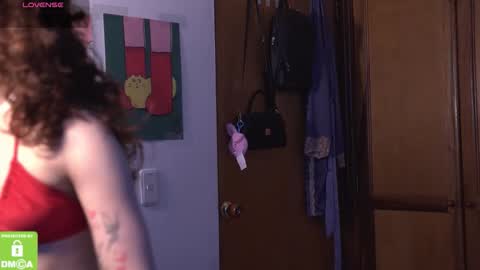 Katerine online show from 11.21.25