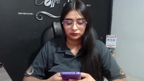 Snapshot of kathe0v chatting on 05.02.26 Call me Lau online show from 05.02.26