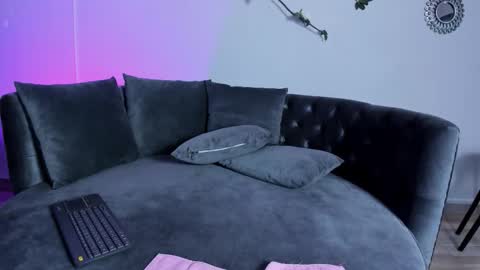 KATHE ANDERSON online show from 11.27.25