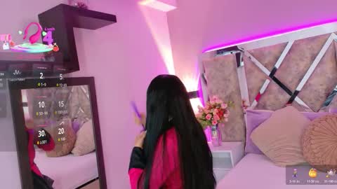 Snapshot of kathegomez_ chatting on 10.29.25 KatheGomez online show from 10.29.25