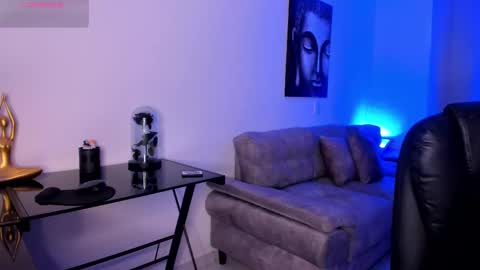 Snapshot of katherin_mons chatting on 02.19.25 KATHERIN MONS online show from 02.19.25