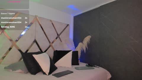 KATHERIN MONS online show from 02.05.26