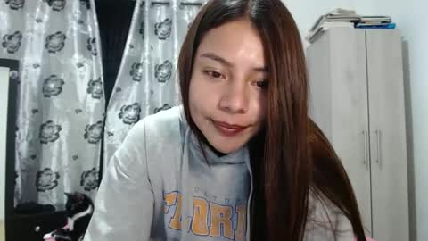 Snapshot of katherine_rodas2 chatting on 12.15.24 katherine_rodas2 online show from 12.15.24