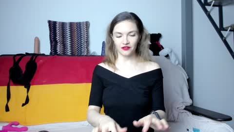 Katherine online show from 12.12.24