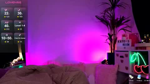 Snapshot of katherineswan chatting on 02.25.26 Katherine Swan online show from 02.25.26