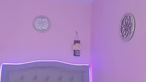 Snapshot of kathia_saenz chatting on 02.05.25 Kathia  online show from 02.05.25