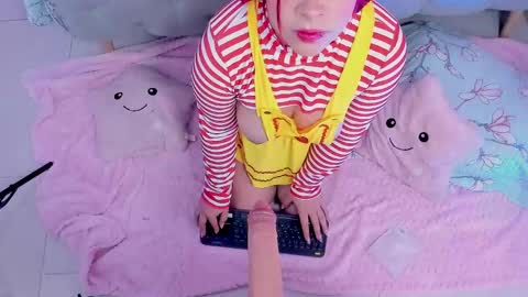 Snapshot of kathia_saenz chatting on 02.06.25 Kathia  online show from 02.06.25