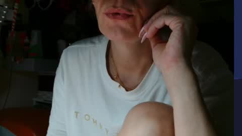 Snapshot of kathleenedwards chatting on 07.17.26 Kathleen online show from 07.17.26
