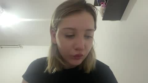 Snapshot of kathrinekiening chatting on 06.07.26 Jessie online show from 06.07.26