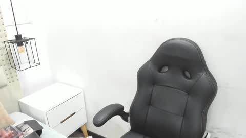 Khaty online show from 12.17.24