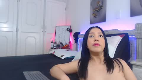 Katiuska online show from 02.15.25