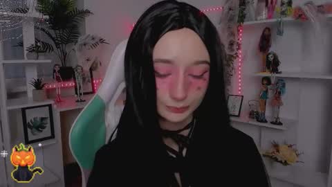 Katia  online show from 10.31.25