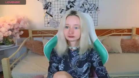 Katia  online show from 04.15.26