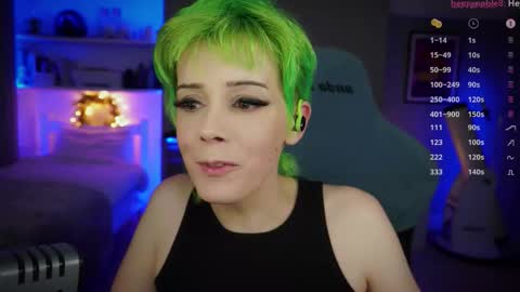 Snapshot of katie_cutie_ts chatting on 09.25.25 Katie online show from 09.25.25