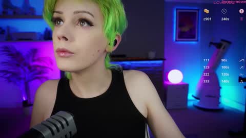 Snapshot of katie_cutie_ts chatting on 10.20.25 Katie online show from 10.20.25