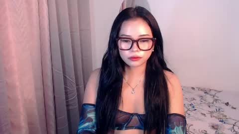 Snapshot of katie_fck chatting on 04.12.26 Kate online show from 04.12.26