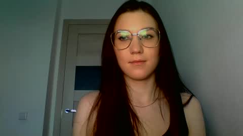 katie_foxi online show from 02.16.25