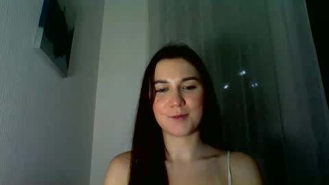 katie_foxi online show from 10.28.25