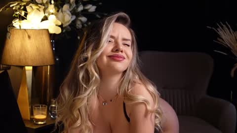 KatJolie online show from 01.17.25