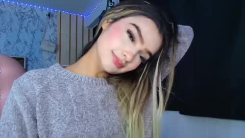 Snapshot of katleen_v chatting on 10.23.25 Katleen. online show from 10.23.25