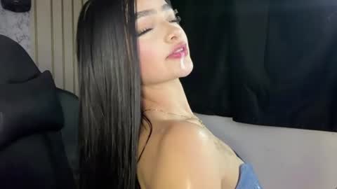 Snapshot of katleen_v chatting on 06.26.26 Katleen. online show from 06.26.26