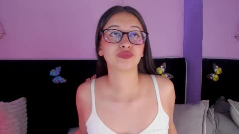 Snapshot of katniss_lovee_ chatting on 02.19.26 .... Katniss .... online show from 02.19.26