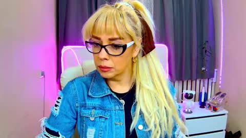 katrinacharm online show from 09.15.25