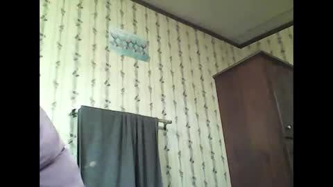 katrinathomas31 online show from 12.15.24