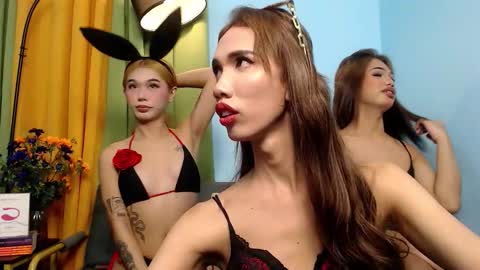 katrinetrixie online show from 10.28.25