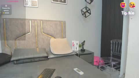 Snapshot of kattejordan chatting on 01.19.25 Katerine online show from 01.19.25