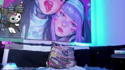 Snapshot of kattia_deluchi chatting on 10.27.25 Katiia online show from 10.27.25