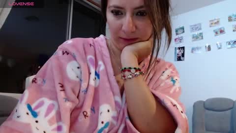 Snapshot of kattie_love chatting on 02.22.25 kattie online show from 02.22.25