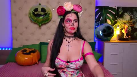 KattieSims online show from 10.31.25