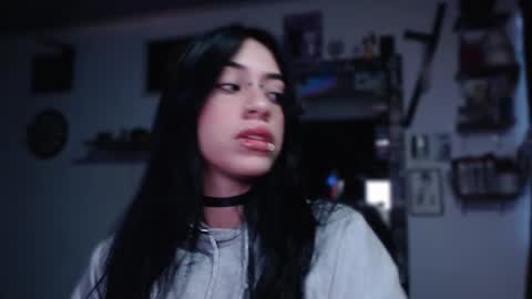 Snapshot of kattze chatting on 01.23.25 online show from 01.23.25