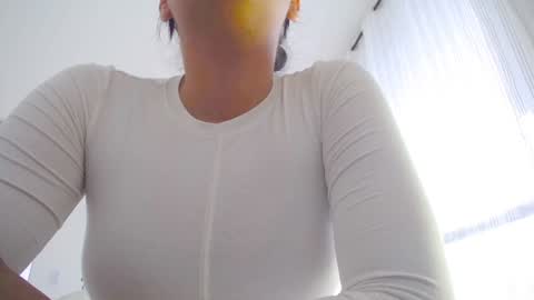 Snapshot of katy_18_pocahontas chatting on 12.20.25 K a t y online show from 12.20.25