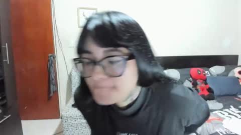 Snapshot of katy_bello chatting on 11.25.25 katy online show from 11.25.25