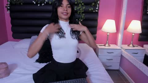 Snapshot of katy_contreras chatting on 02.02.25 katy_contreras online show from 02.02.25