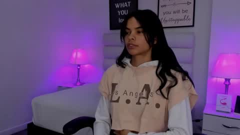 Snapshot of katy_contreras chatting on 02.11.25 katy_contreras online show from 02.11.25