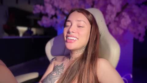 Snapshot of katy_monrroy chatting on 02.22.25 Emily online show from 02.22.25