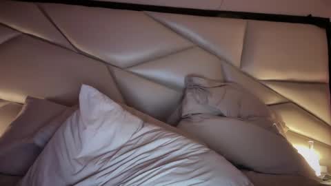 Emily online show from 04.21.26