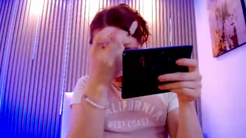 Snapshot of katy_van chatting on 06.12.26 Katy Van online show from 06.12.26